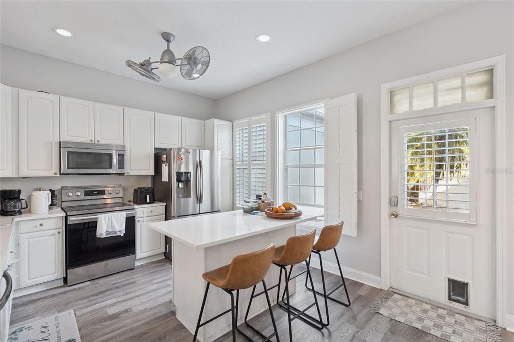 待售: $789,000 (4 贝兹, 4 浴室, 2388 平方英尺)