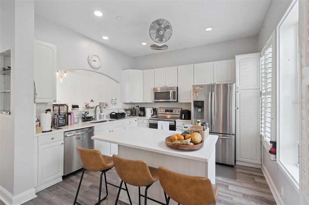 待售: $789,000 (4 贝兹, 4 浴室, 2388 平方英尺)