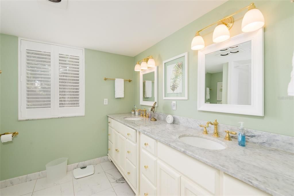 For Sale: $695,000 (2 beds, 2 baths, 1798 Square Feet)