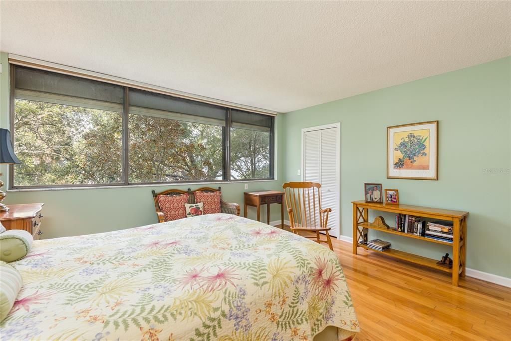 For Sale: $695,000 (2 beds, 2 baths, 1798 Square Feet)