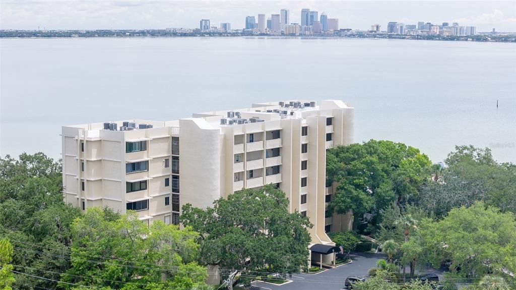 For Sale: $695,000 (2 beds, 2 baths, 1798 Square Feet)