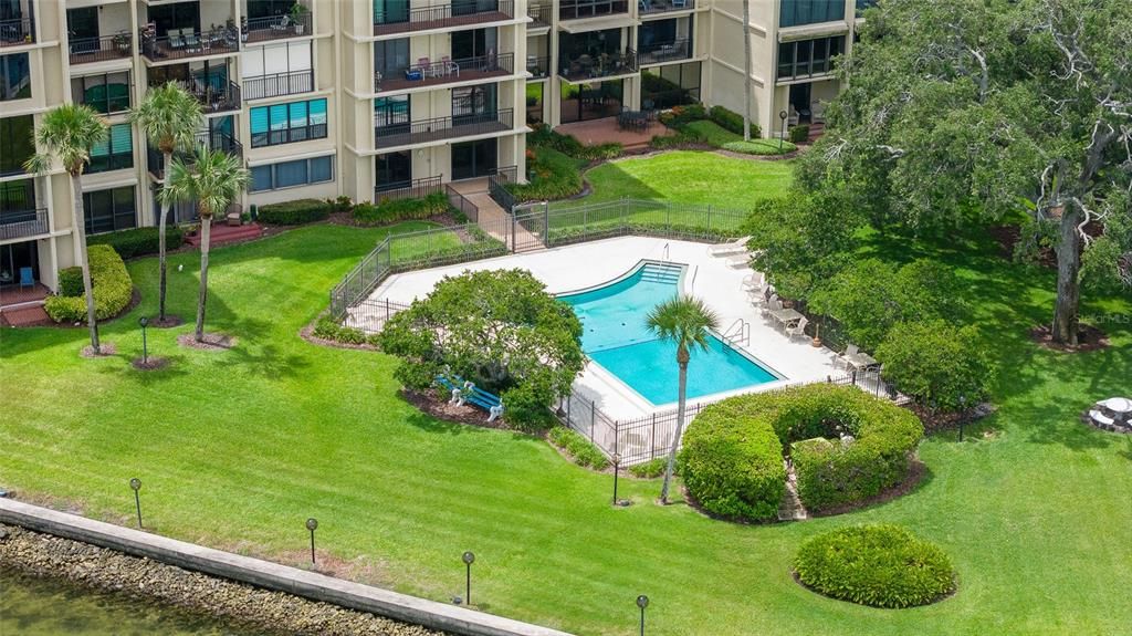 For Sale: $695,000 (2 beds, 2 baths, 1798 Square Feet)