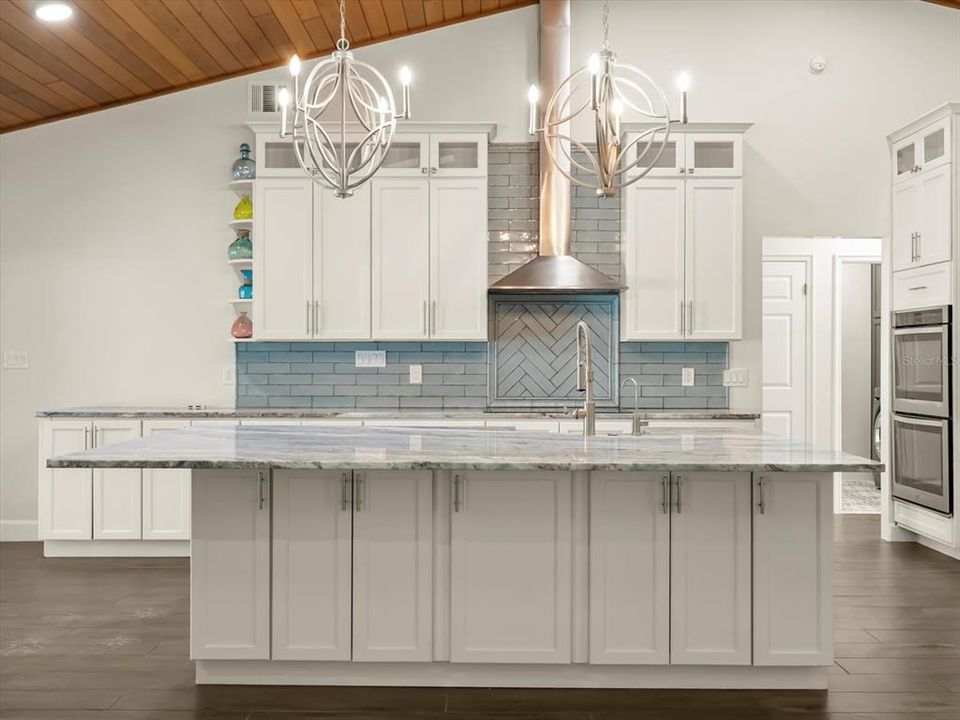 待售: $1,150,000 (3 贝兹, 2 浴室, 2518 平方英尺)