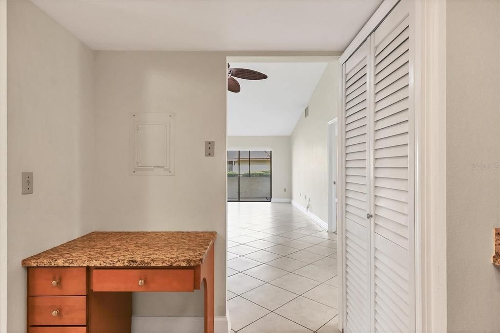 待售: $259,000 (2 贝兹, 2 浴室, 1023 平方英尺)