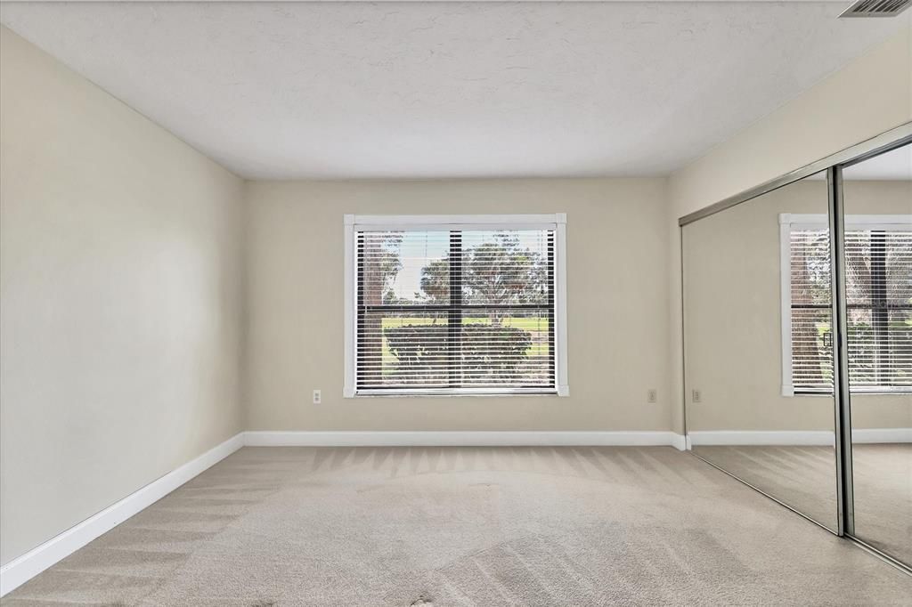 待售: $259,000 (2 贝兹, 2 浴室, 1023 平方英尺)