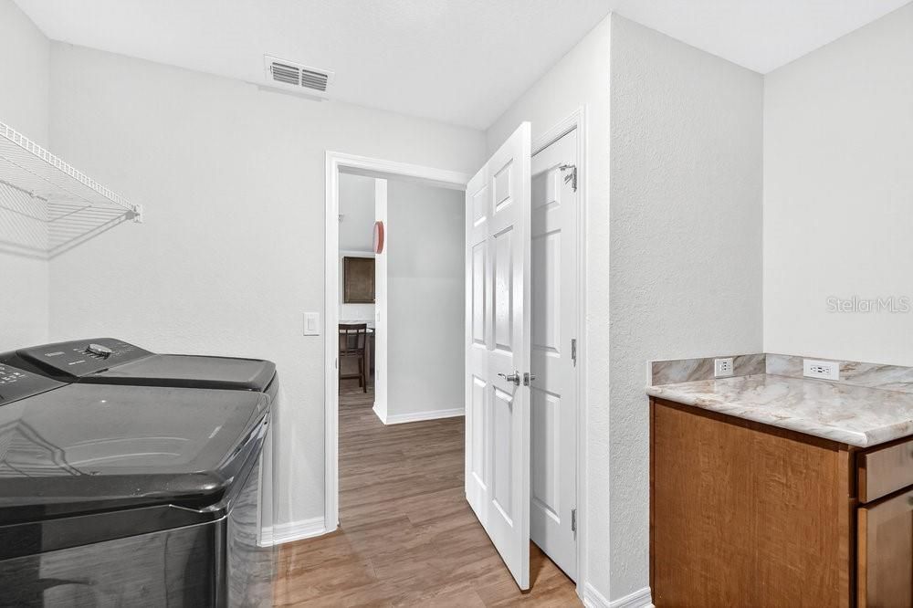 En Renta: $2,300 (3 camas, 2 baños, 1417 Pies cuadrados)