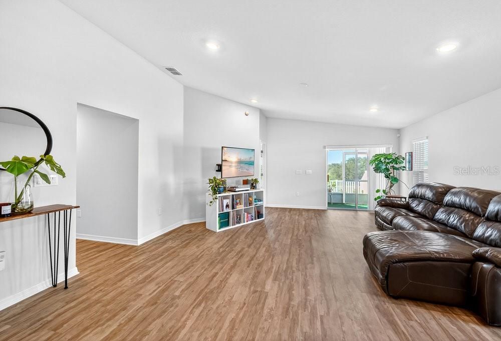 En Renta: $2,300 (3 camas, 2 baños, 1417 Pies cuadrados)