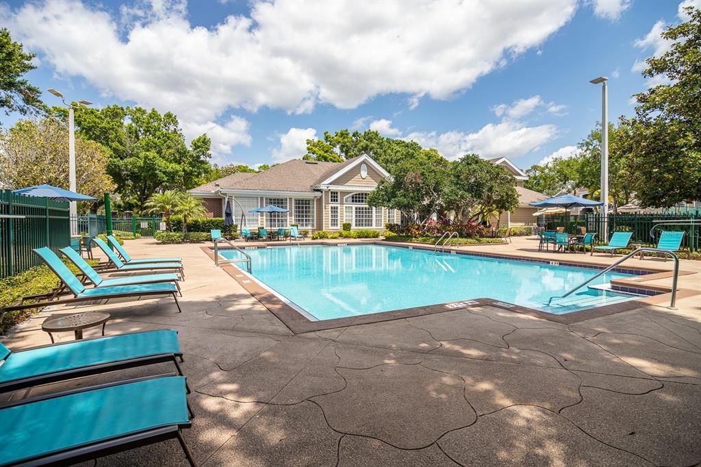 待售: $204,900 (1 贝兹, 1 浴室, 625 平方英尺)