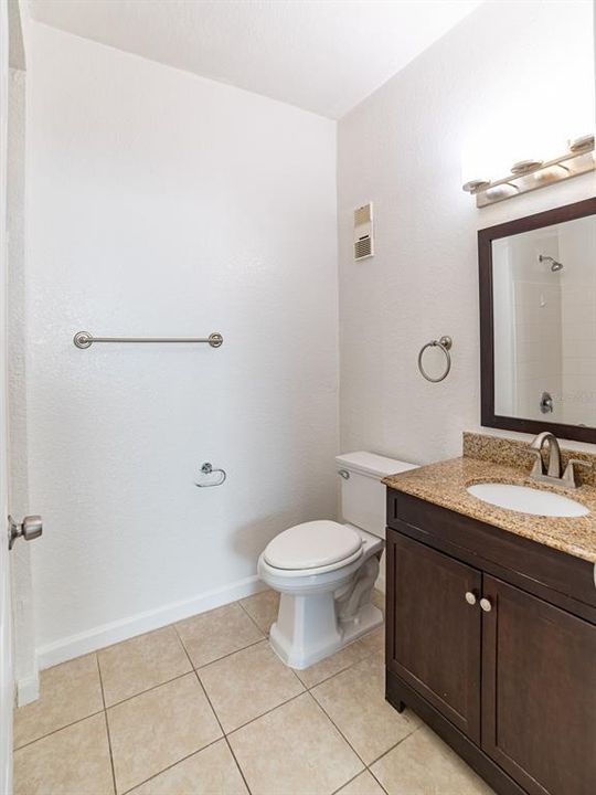 待售: $204,900 (1 贝兹, 1 浴室, 625 平方英尺)