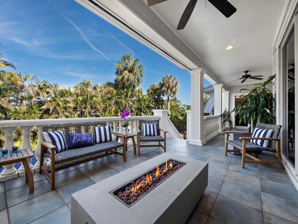 En Venta: $2,899,000 (4 camas, 3 baños, 3320 Pies cuadrados)