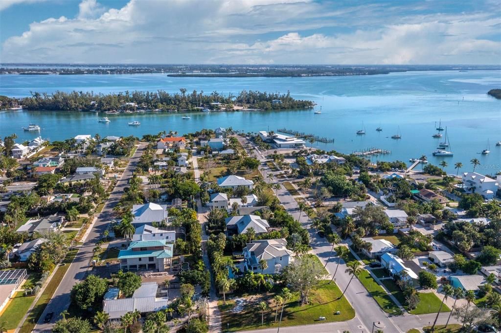 En Venta: $2,899,000 (4 camas, 3 baños, 3320 Pies cuadrados)