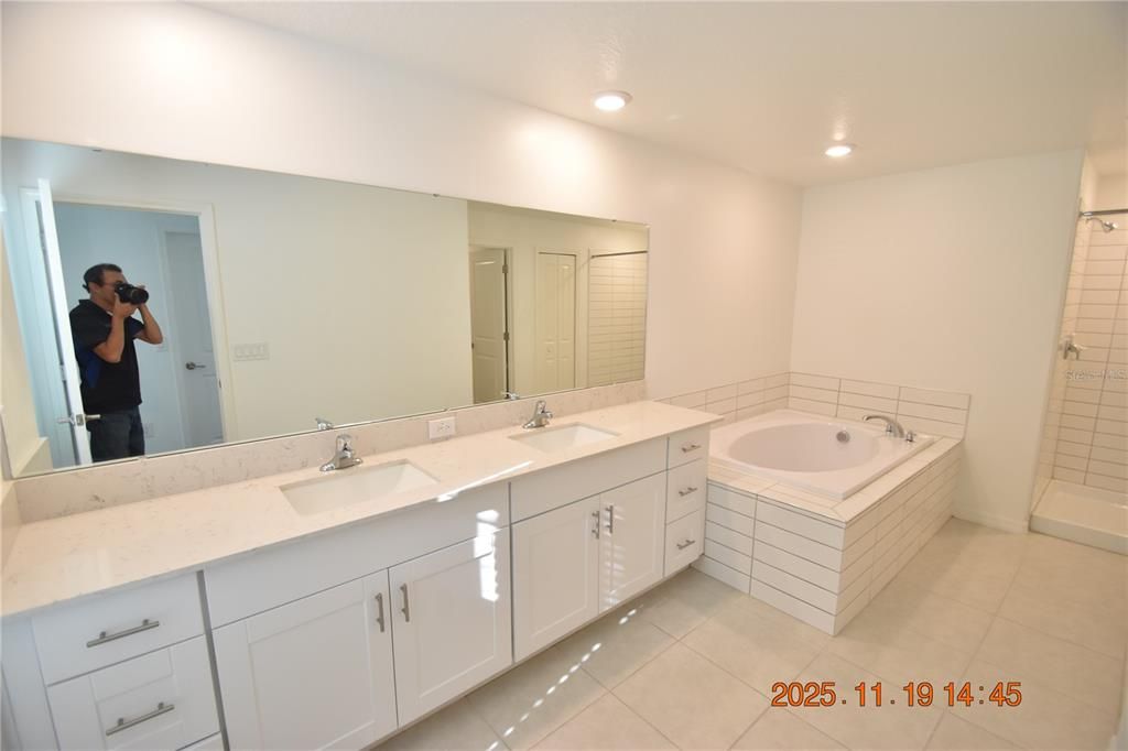 出租: $2,395 (3 贝兹, 2 浴室, 2319 平方英尺)