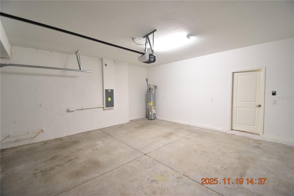 出租: $2,395 (3 贝兹, 2 浴室, 2319 平方英尺)