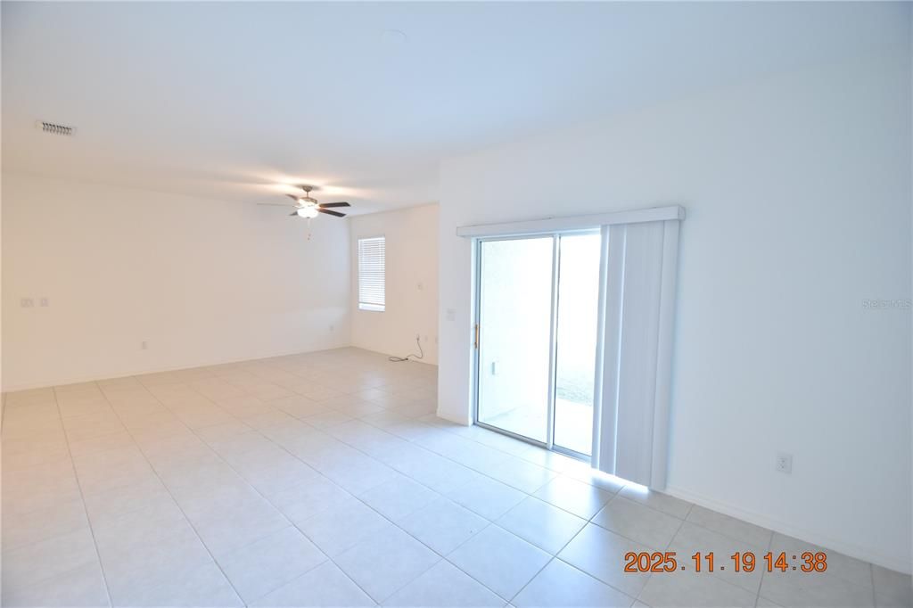 出租: $2,395 (3 贝兹, 2 浴室, 2319 平方英尺)