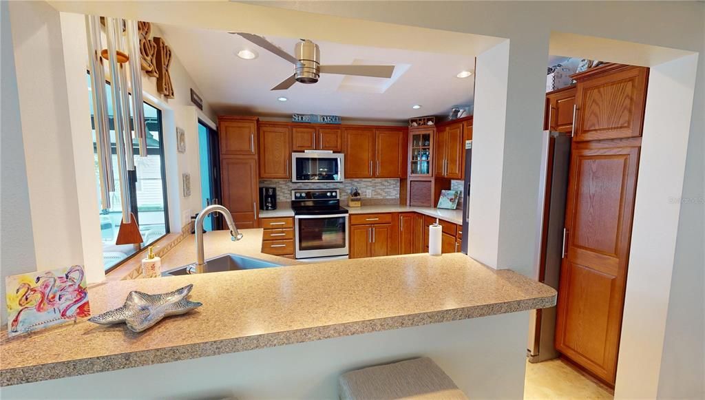 For Sale: $394,000 (2 beds, 2 baths, 1152 Square Feet)