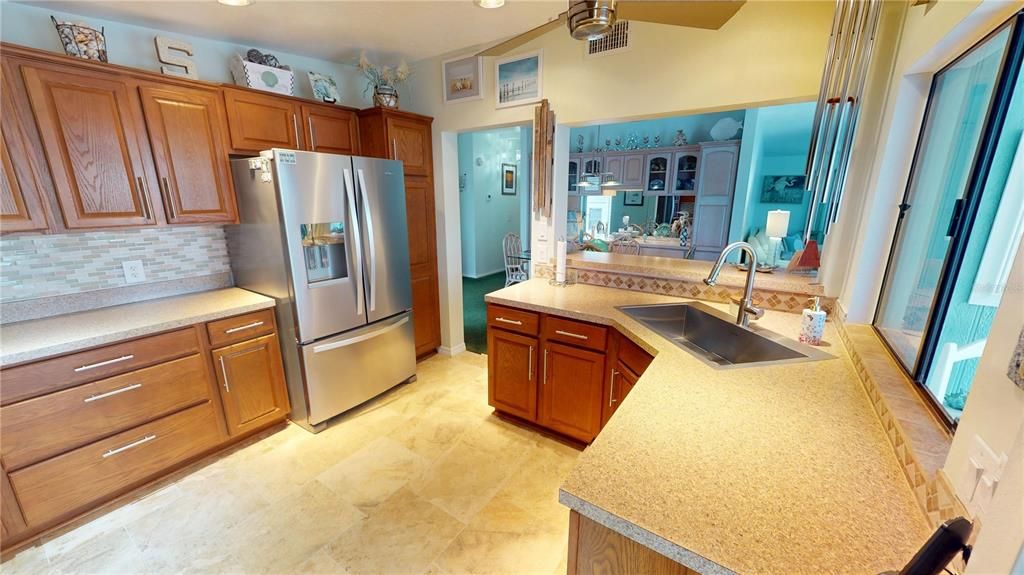 For Sale: $394,000 (2 beds, 2 baths, 1152 Square Feet)