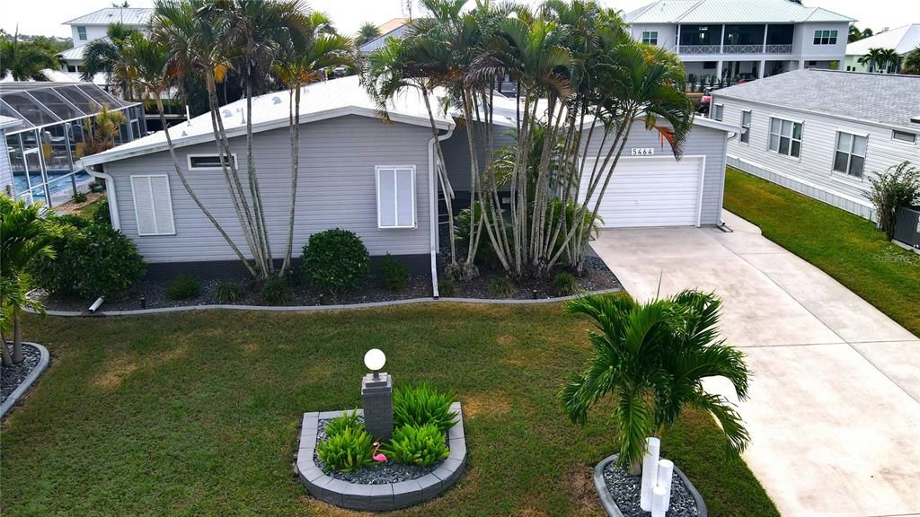 For Sale: $394,000 (2 beds, 2 baths, 1152 Square Feet)