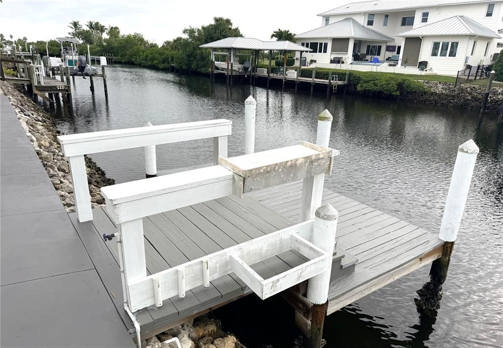 For Sale: $394,000 (2 beds, 2 baths, 1152 Square Feet)