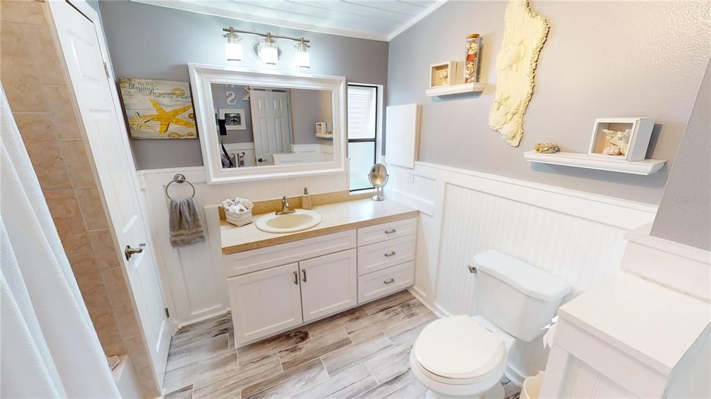 For Sale: $394,000 (2 beds, 2 baths, 1152 Square Feet)