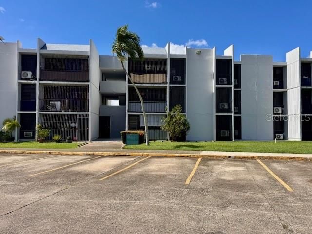 Recently Rented: $900 (3 beds, 1 baths, 1000 Square Feet)