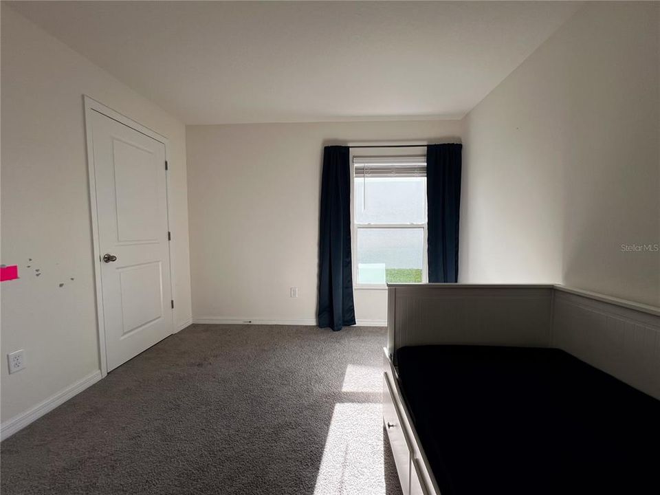 For Rent: $2,400 (3 beds, 2 baths, 1672 Square Feet)