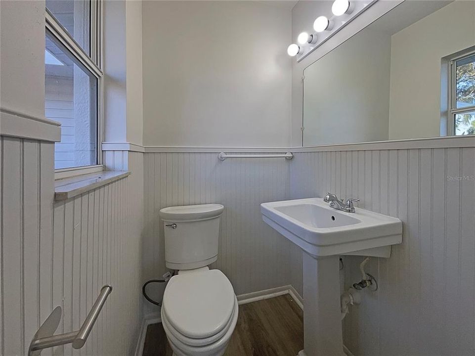 Active With Contract: $294,000 (4 beds, 1 baths, 1800 Square Feet)