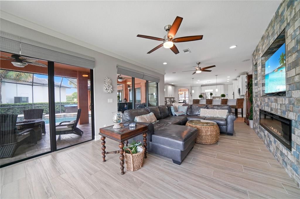 For Sale: $1,100,000 (4 beds, 2 baths, 2426 Square Feet)