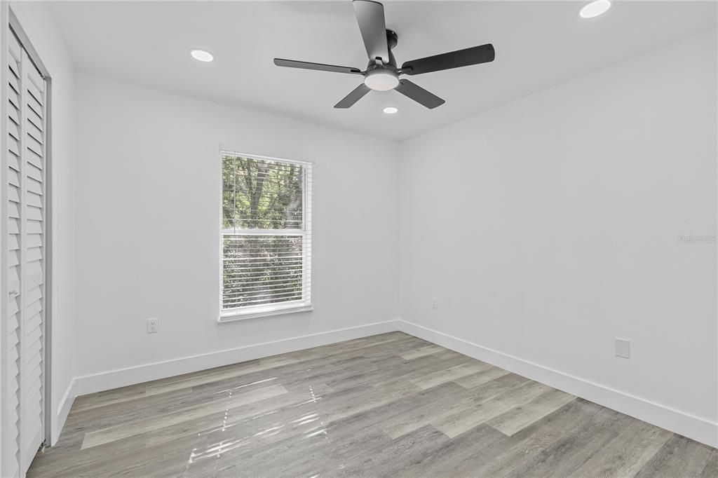 For Rent: $2,400 (4 beds, 2 baths, 2200 Square Feet)