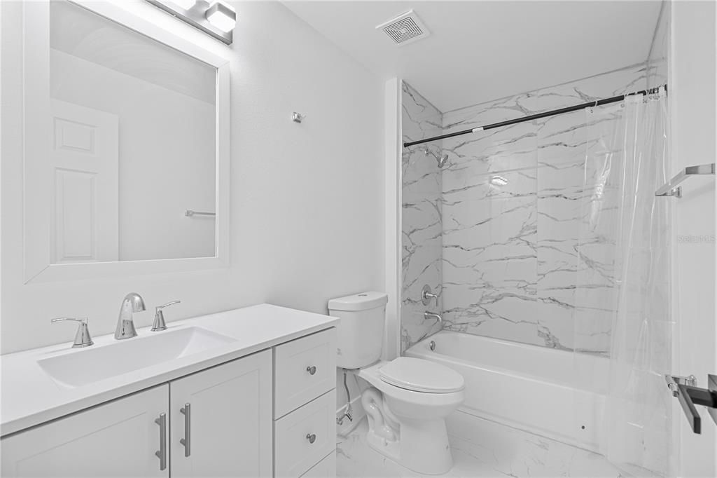 For Rent: $2,400 (4 beds, 2 baths, 2200 Square Feet)