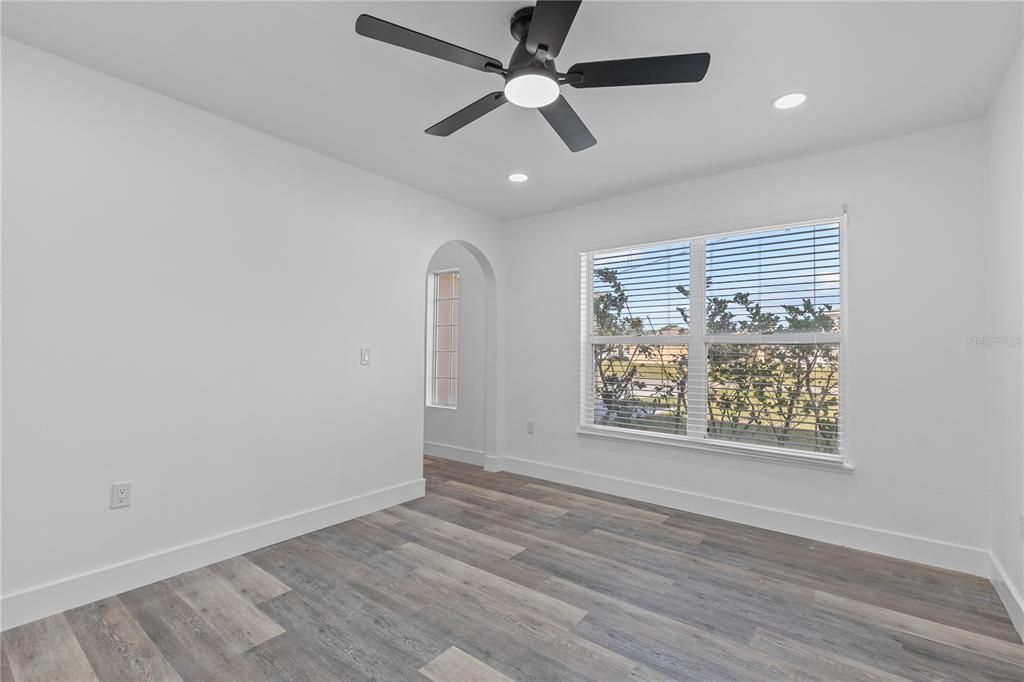 For Rent: $2,400 (4 beds, 2 baths, 2200 Square Feet)