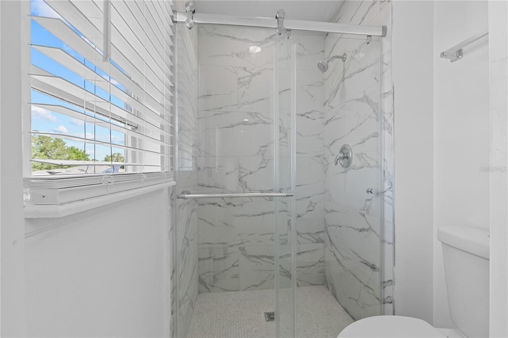 For Rent: $2,400 (4 beds, 2 baths, 2200 Square Feet)