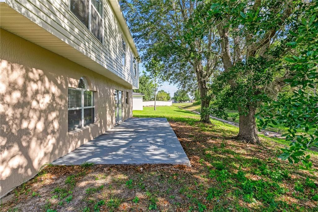 For Rent: $2,400 (4 beds, 2 baths, 2200 Square Feet)