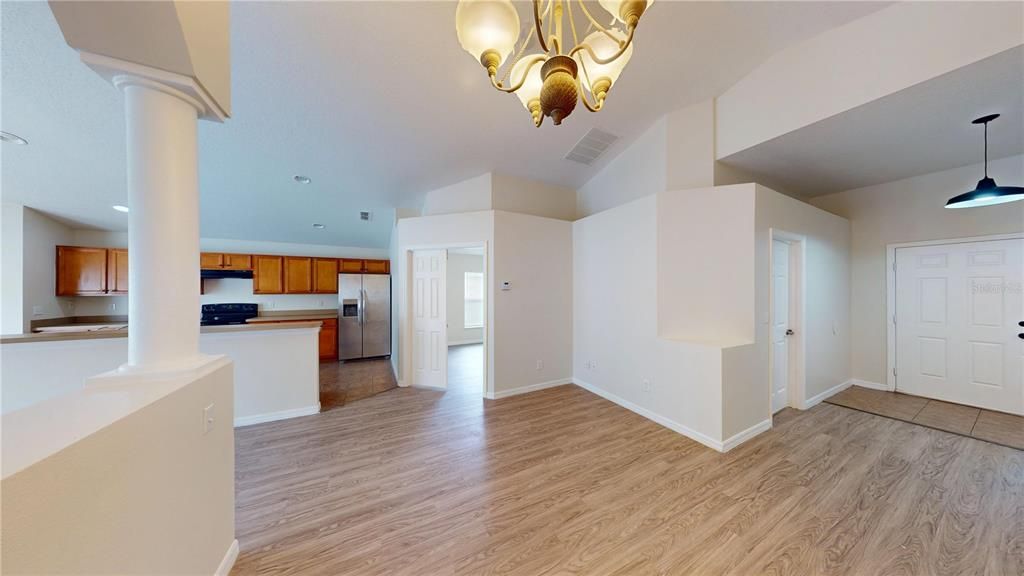 For Rent: $1,985 (4 beds, 2 baths, 1768 Square Feet)