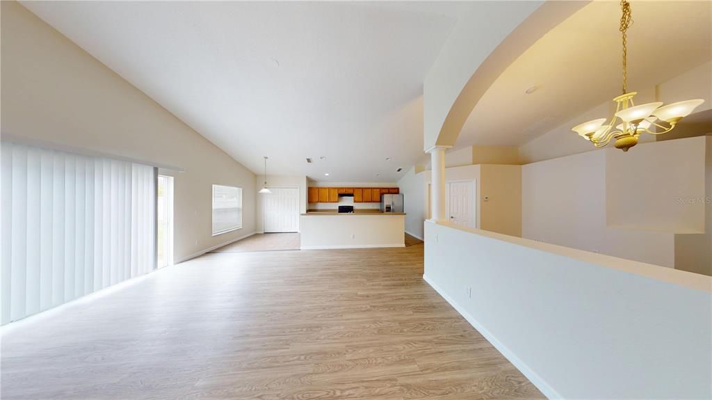 For Rent: $1,985 (4 beds, 2 baths, 1768 Square Feet)