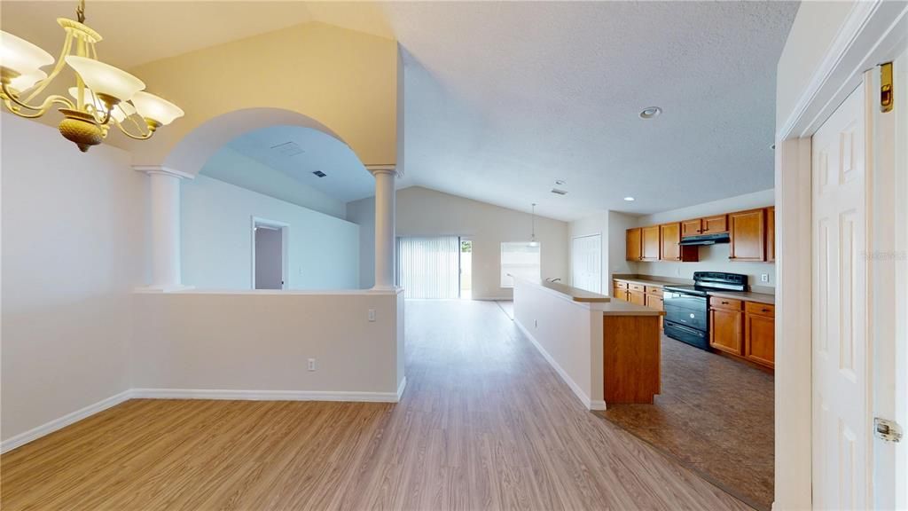 For Rent: $1,985 (4 beds, 2 baths, 1768 Square Feet)