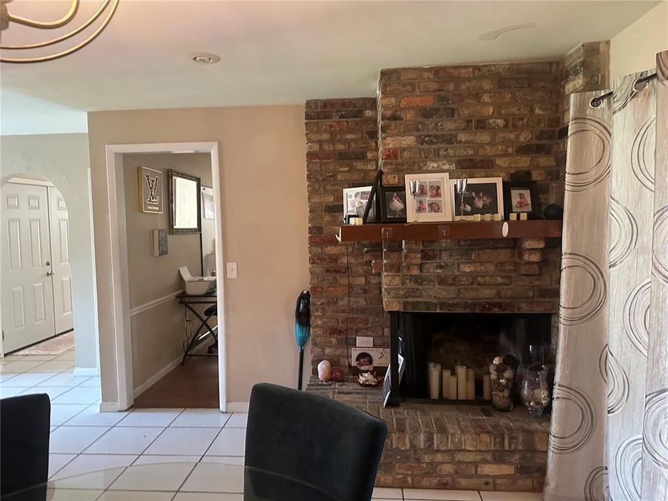 В аренду: $3,000 (4 спален, 2 ванн, 1882 Квадратных фут)