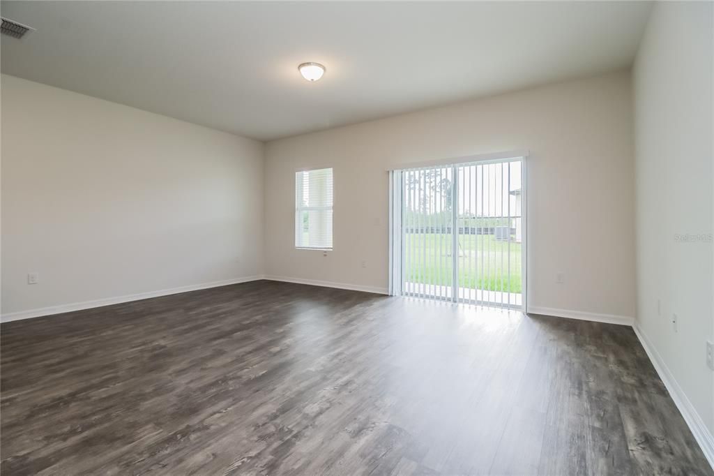 В аренду: $2,220 (3 спален, 2 ванн, 1188 Квадратных фут)