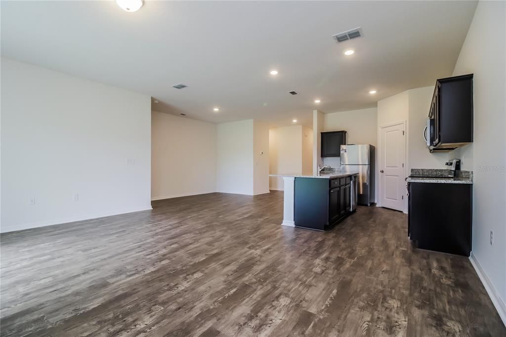 В аренду: $2,220 (3 спален, 2 ванн, 1188 Квадратных фут)