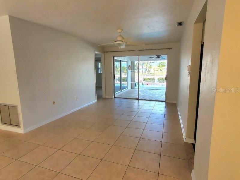 For Rent: $2,600 (3 beds, 2 baths, 2033 Square Feet)
