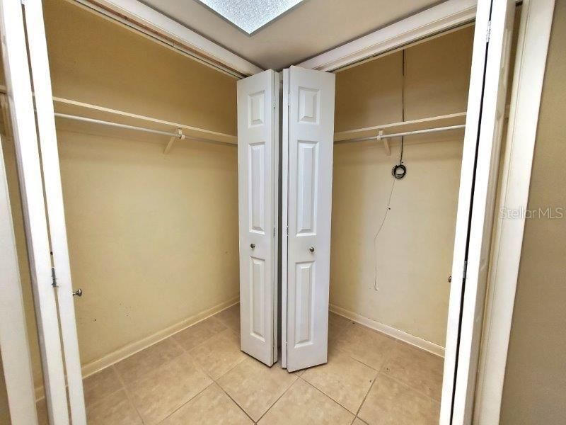 For Rent: $2,600 (3 beds, 2 baths, 2033 Square Feet)