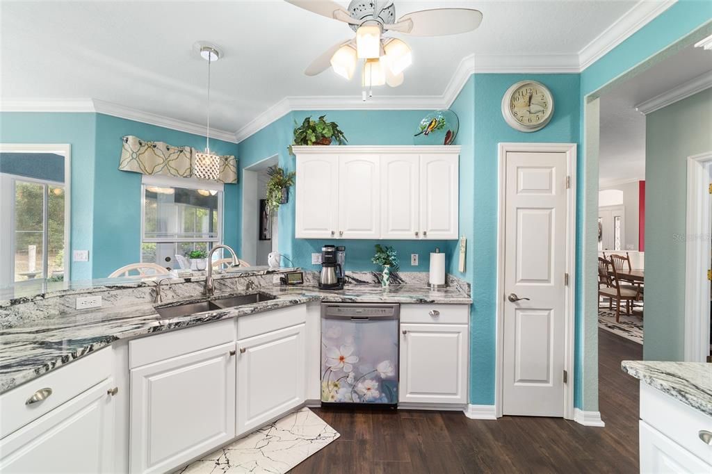 На продажу: $419,000 (3 спален, 2 ванн, 2267 Квадратных фут)