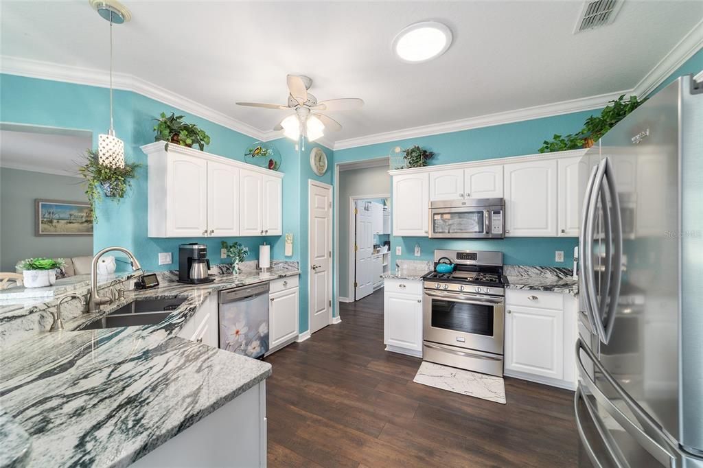 На продажу: $419,000 (3 спален, 2 ванн, 2267 Квадратных фут)