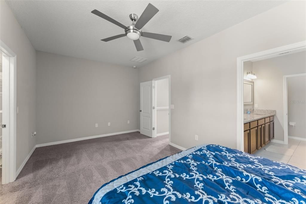 For Sale: $395,000 (3 beds, 2 baths, 1862 Square Feet)