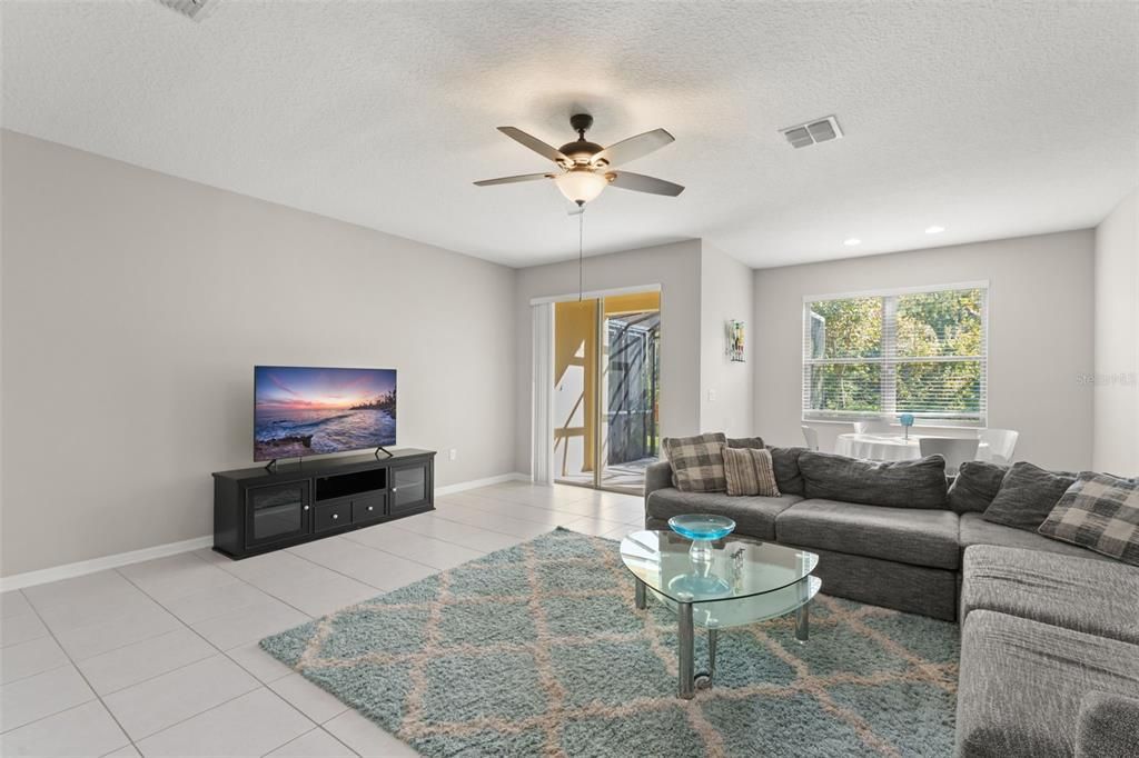 For Sale: $395,000 (3 beds, 2 baths, 1862 Square Feet)