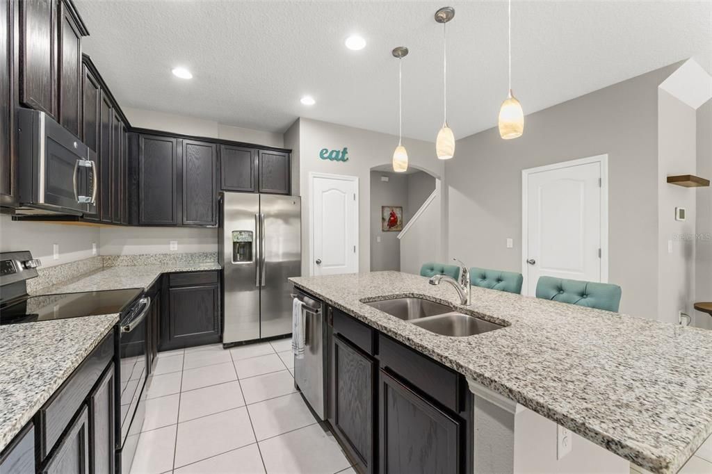 For Sale: $395,000 (3 beds, 2 baths, 1862 Square Feet)