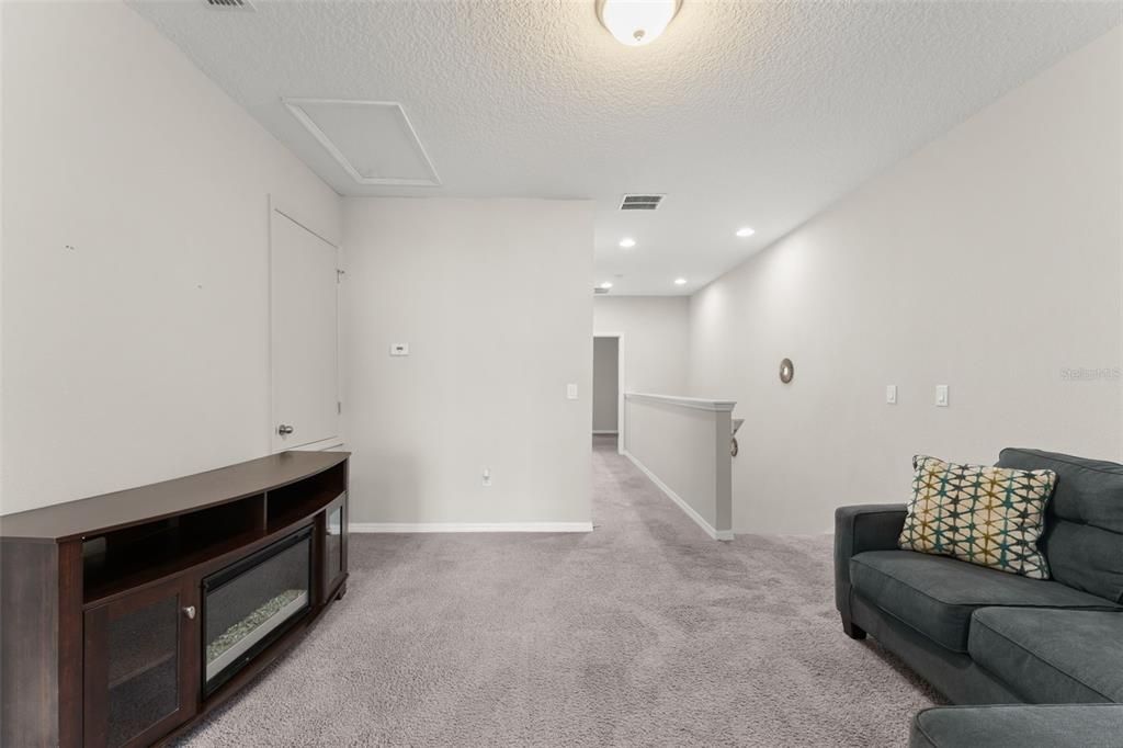 For Sale: $395,000 (3 beds, 2 baths, 1862 Square Feet)