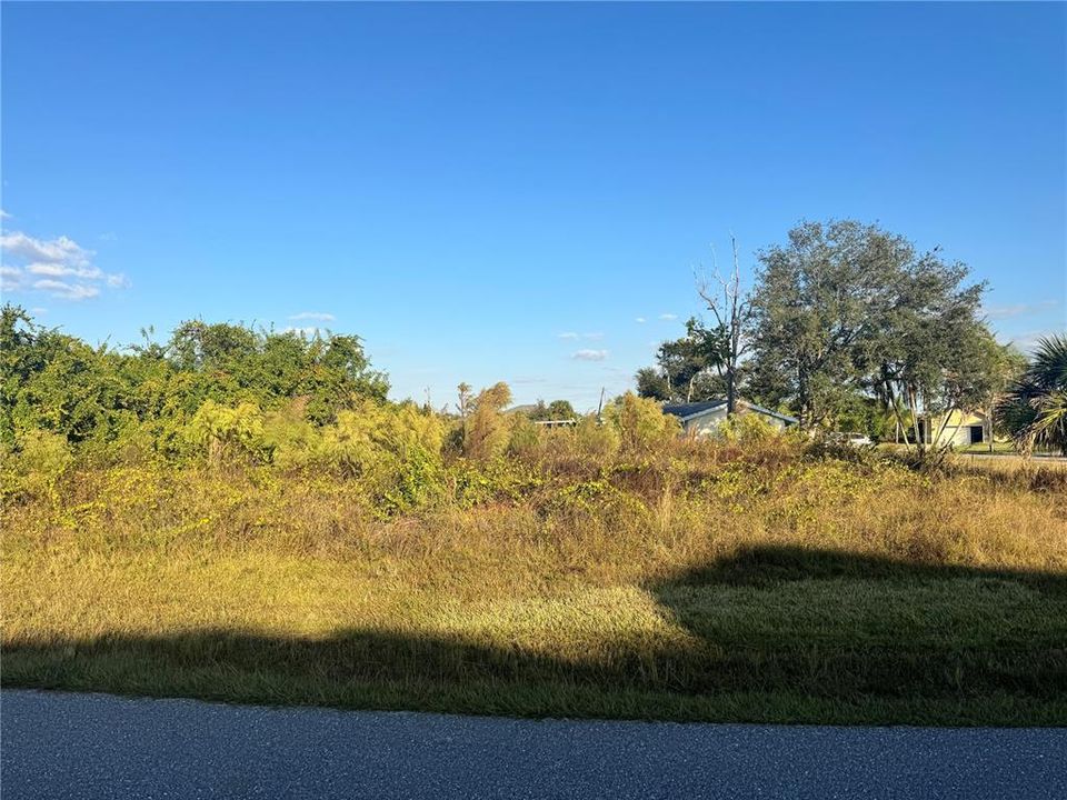 Active With Contract: $29,900 (0.27 acres)