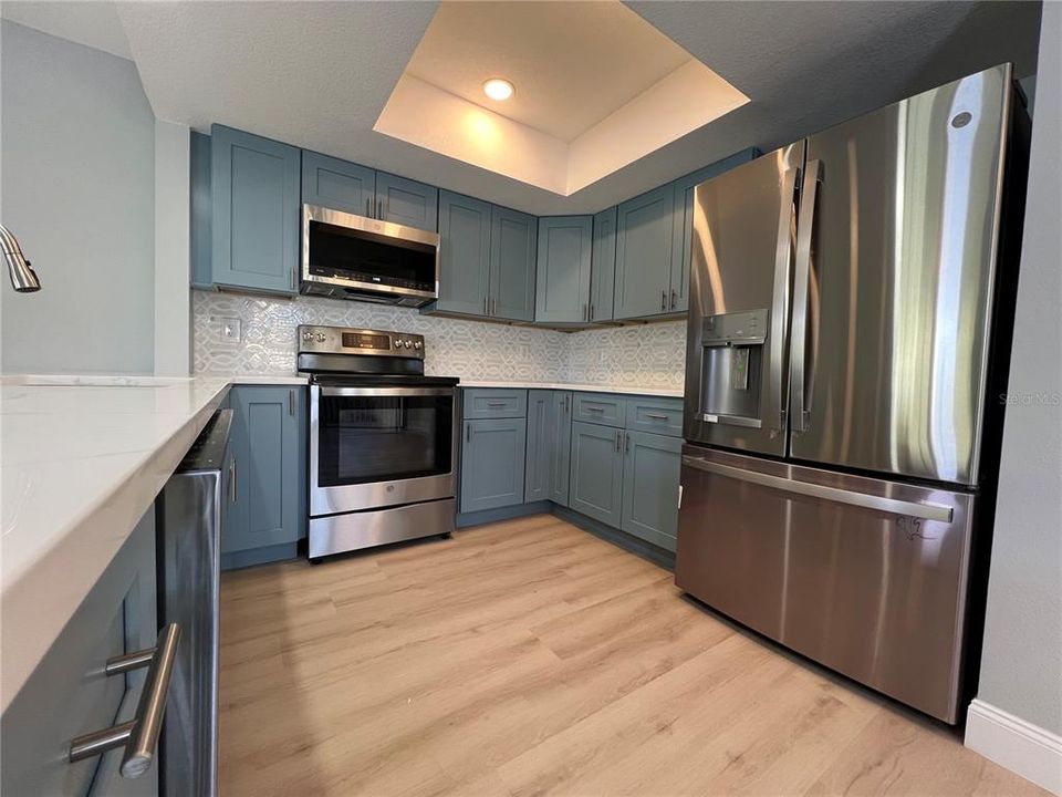 На продажу: $399,000 (2 спален, 2 ванн, 1315 Квадратных фут)