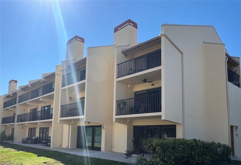 На продажу: $399,000 (2 спален, 2 ванн, 1315 Квадратных фут)