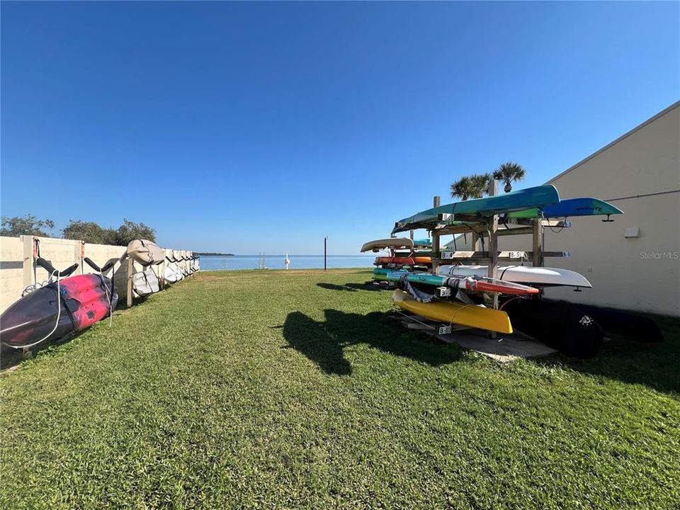 На продажу: $399,000 (2 спален, 2 ванн, 1315 Квадратных фут)